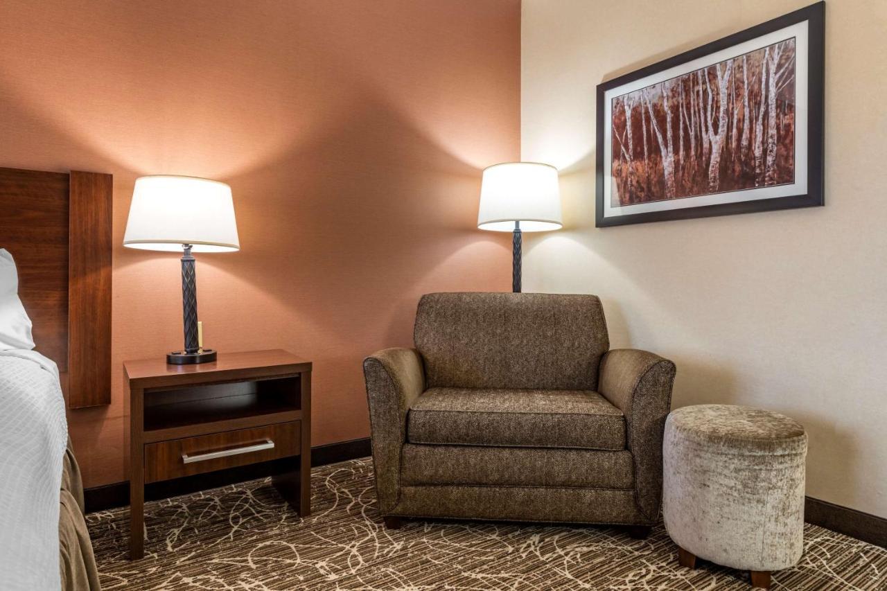 Best Western Plus Chelsea Hotel Monticello Extérieur photo