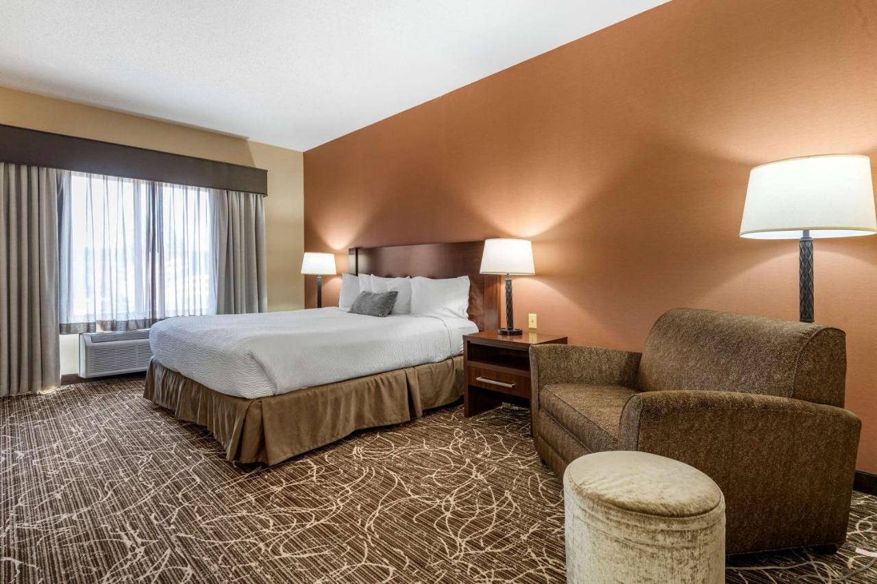 Best Western Plus Chelsea Hotel Monticello Extérieur photo